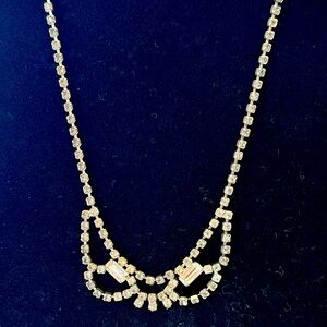 Vintage Rhinestone 15” Necklace